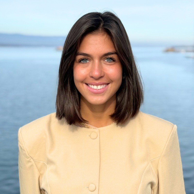 Portrait of Lorna Perlmutter